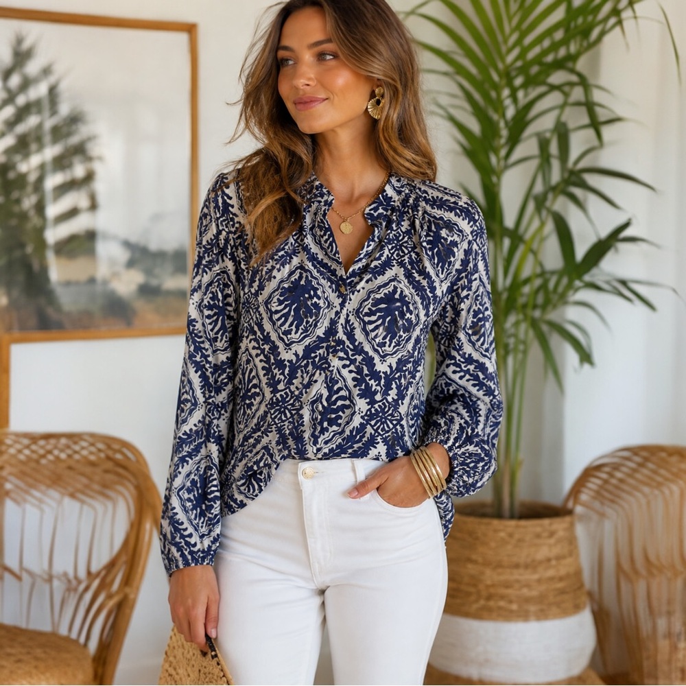 Lilly Pulitzer Silk Print Blouse Size S Navy Cream Boho Tunic Top
